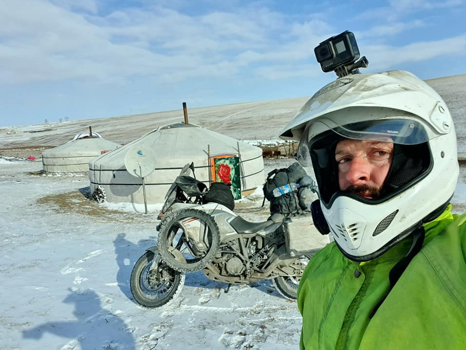 Монгол улсад сураггүй алга болсон гэх аялагч эсэн мэнд нутаг буцаж буй талаарх мэдээлэл гарчээ 